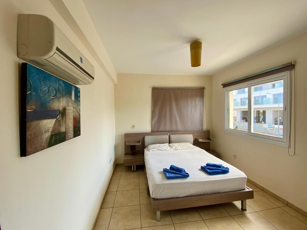 Sunny Cyprus Villa Paralimni Buitenkant foto