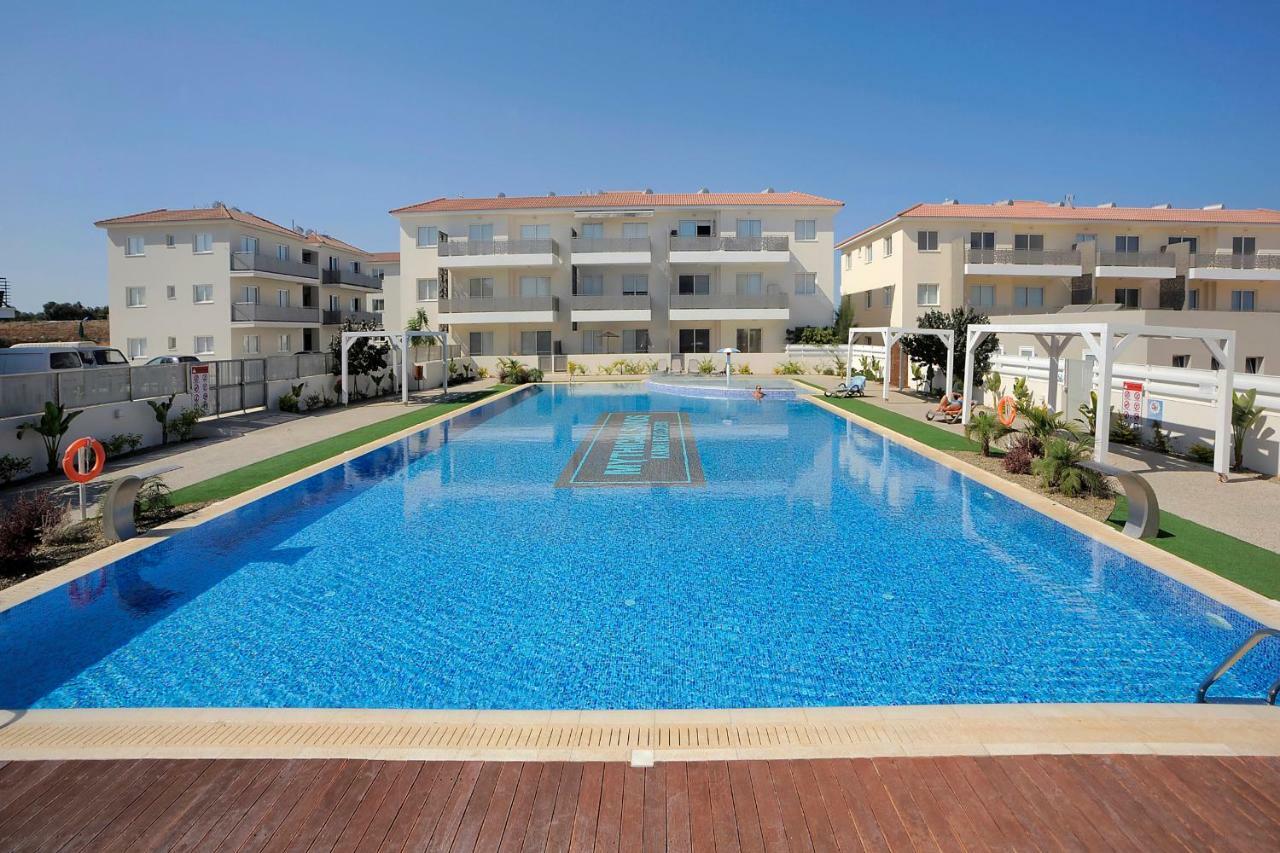 Sunny Cyprus Villa Paralimni Buitenkant foto
